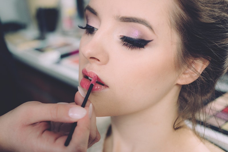 Tips For Choosing The Perfect Gloss For Your Lips - The Socialite's Closet