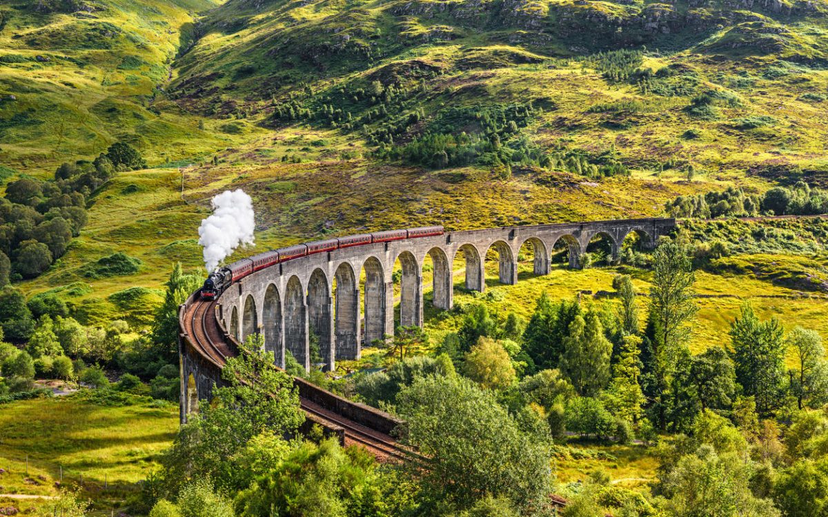 Stay on the right track with these 5 most luxurious train rides around the world