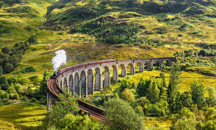 Stay on the right track with these 5 most luxurious train rides around the world